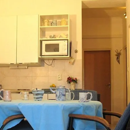For Two Persons With Sea View In Near The Beach Trogir